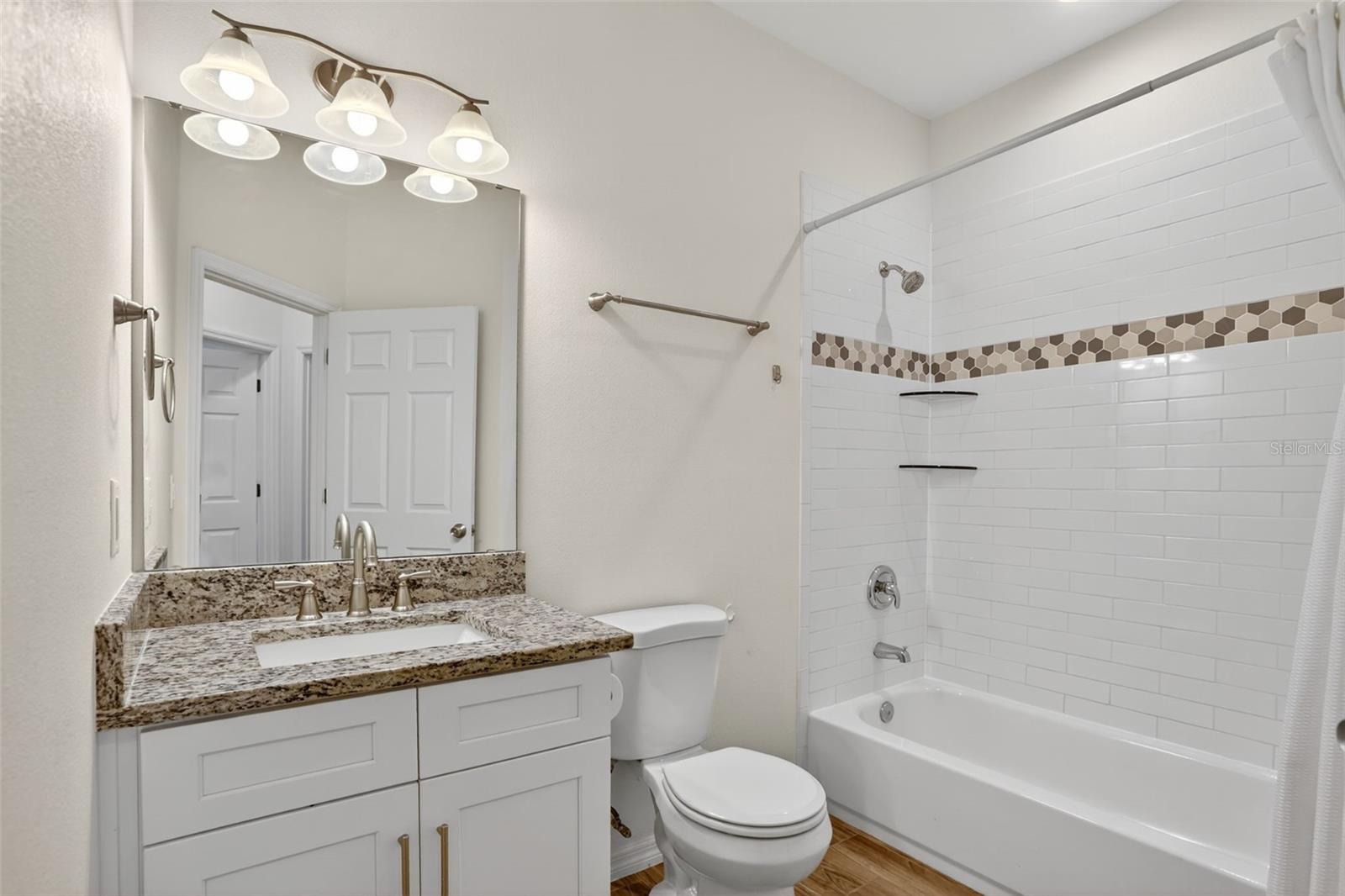 LONE PINES - Residential