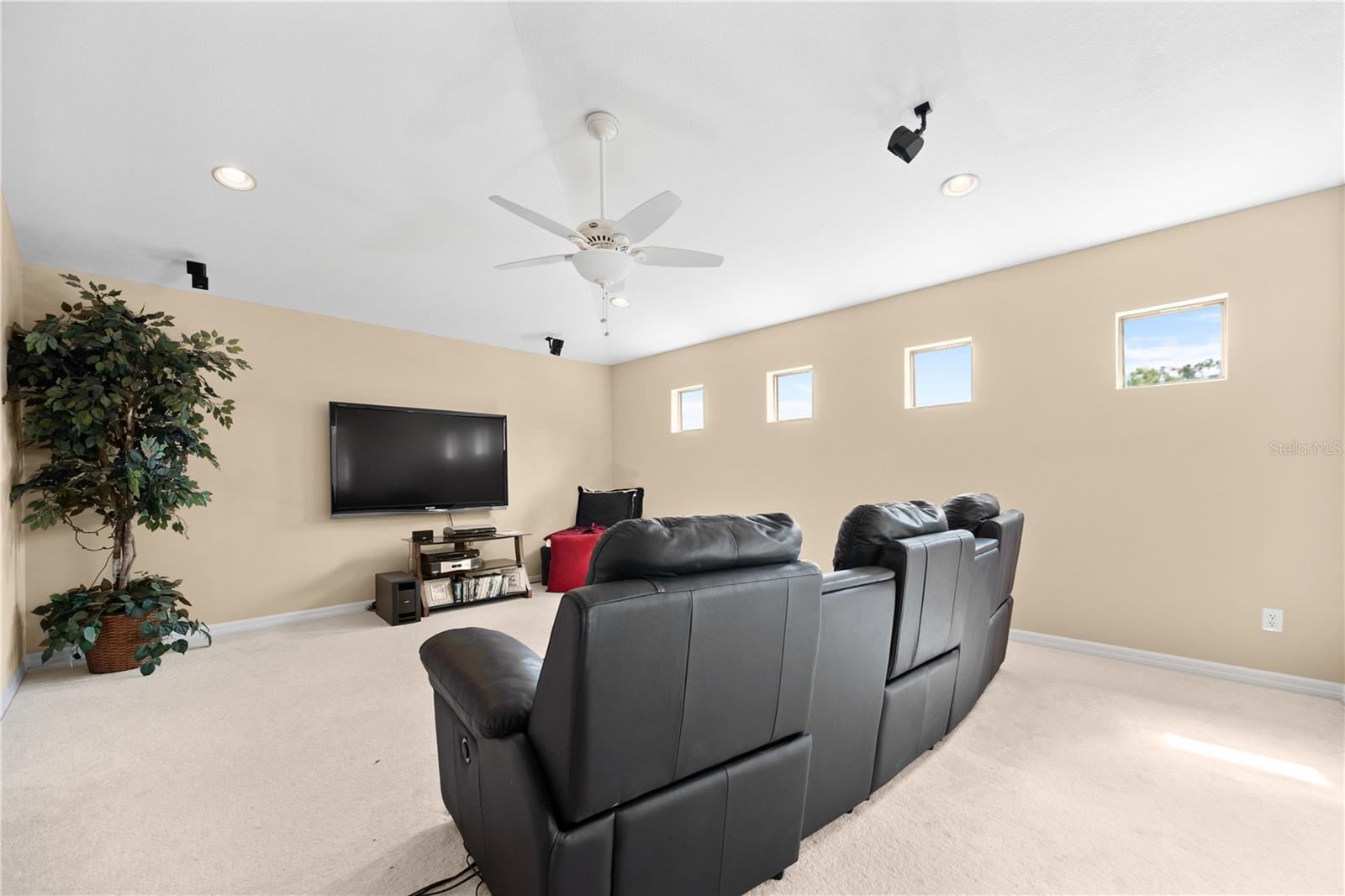 OAK LNDG - Residential