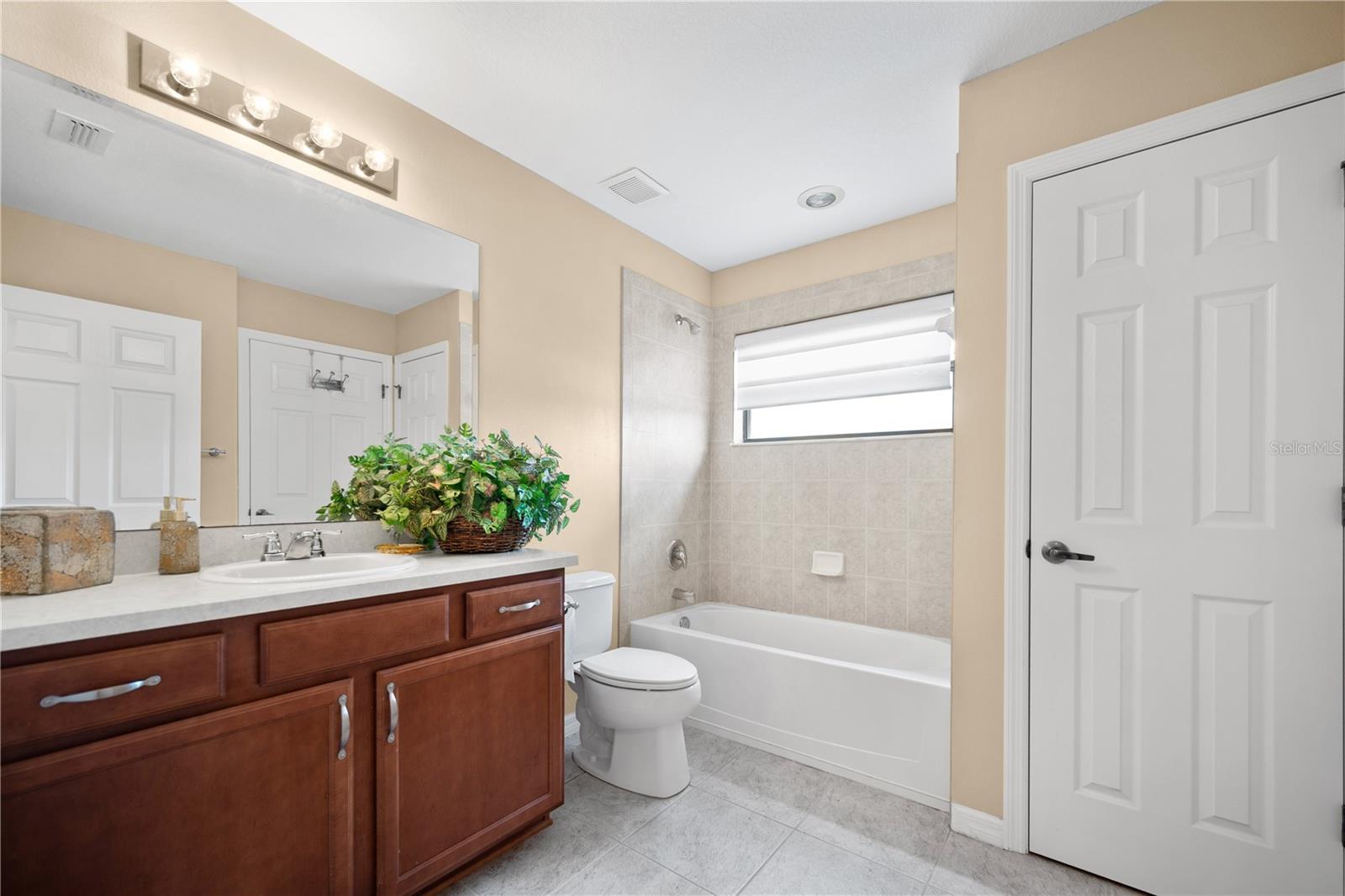 OAK LNDG - Residential