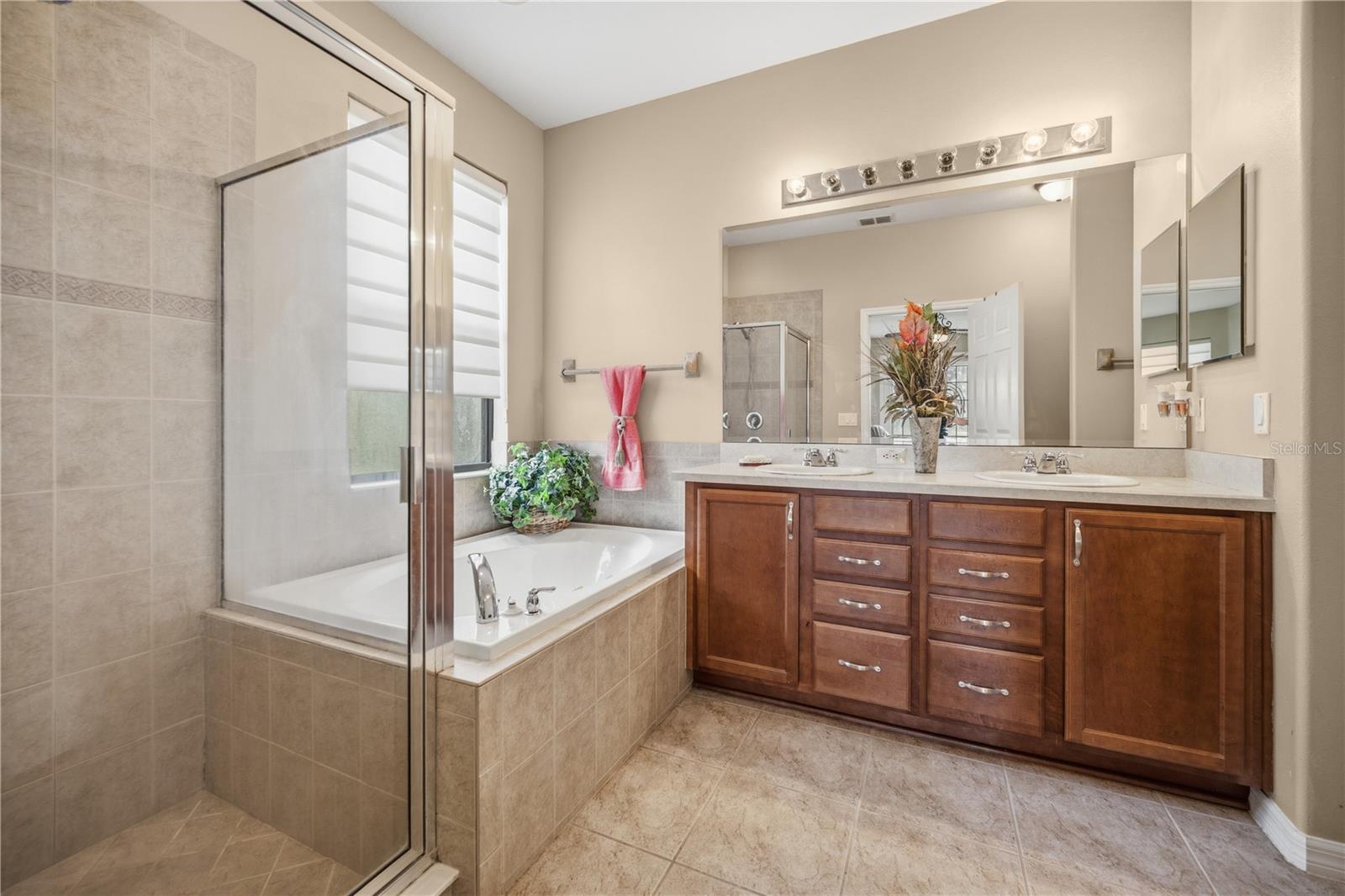 OAK LNDG - Residential