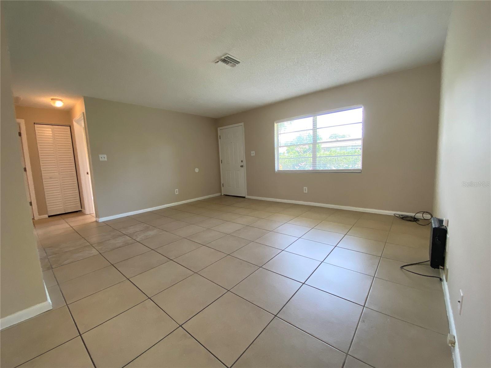 WEST HIGHLANDS - Residential Lease