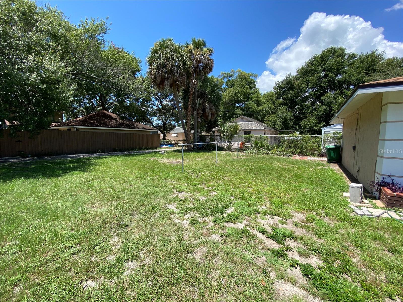 WEST HIGHLANDS - Residential Lease