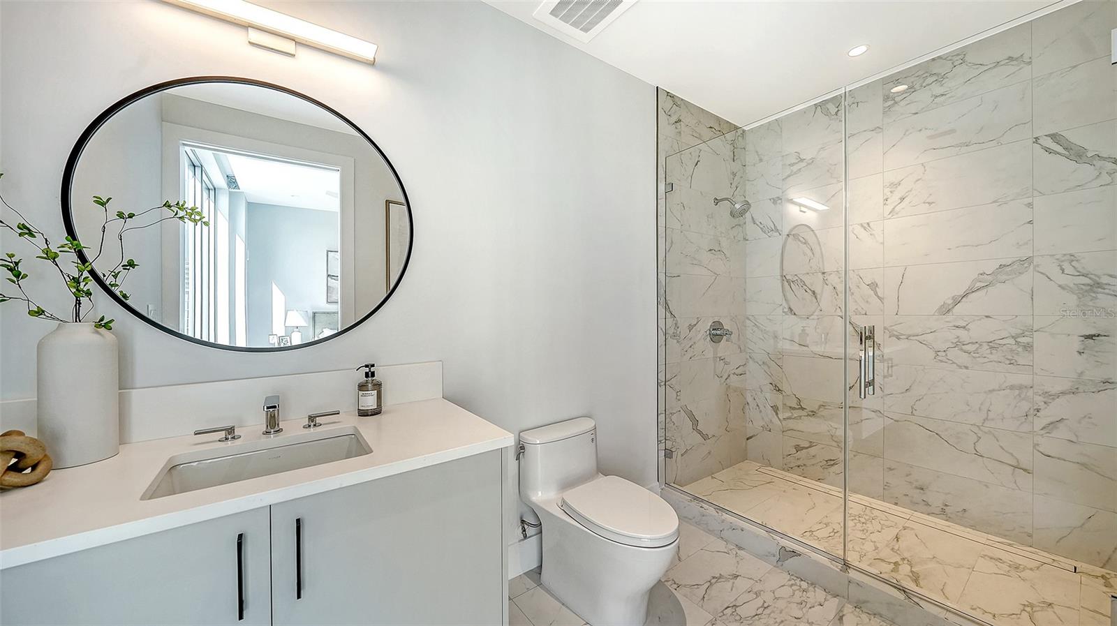 PENINSULA SARASOTA - Residential