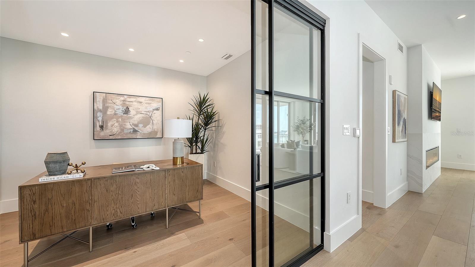 PENINSULA SARASOTA - Residential