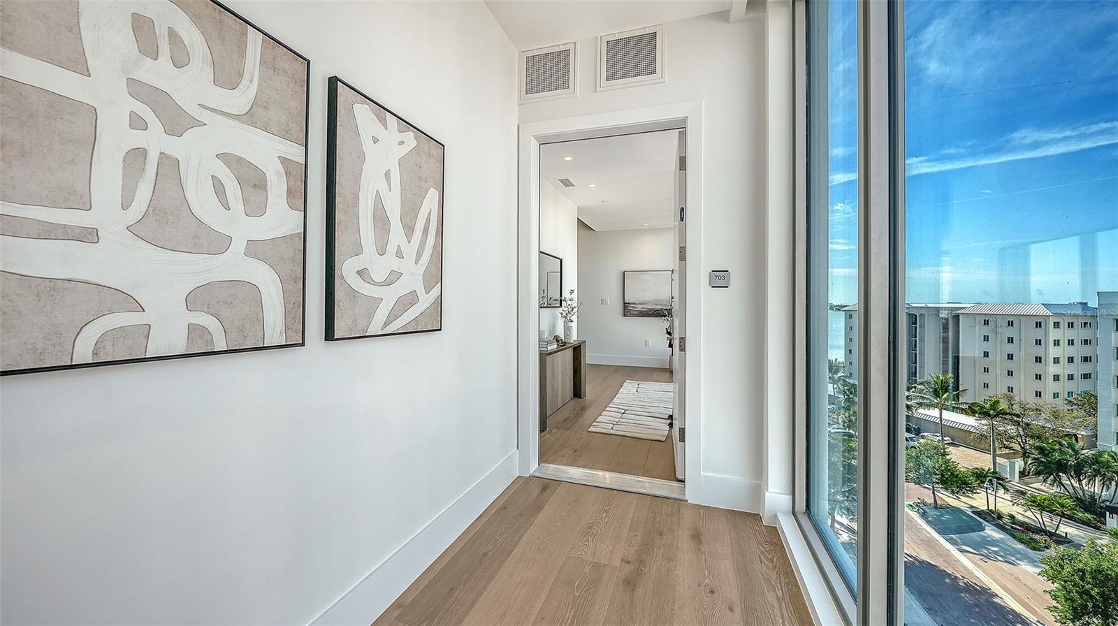 253 GOLDEN GATE POINT 703