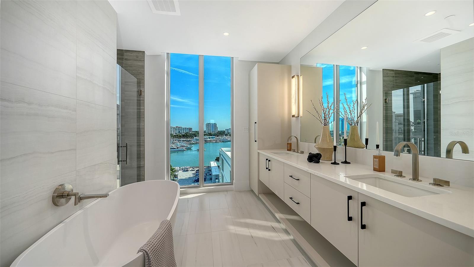 PENINSULA SARASOTA - Residential