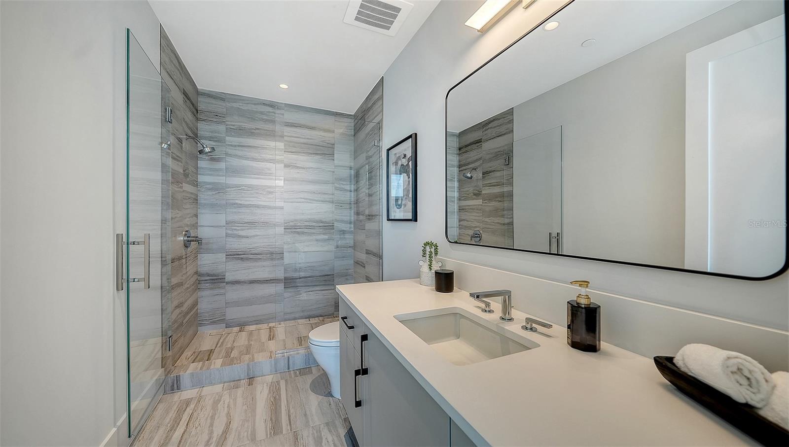 PENINSULA SARASOTA - Residential