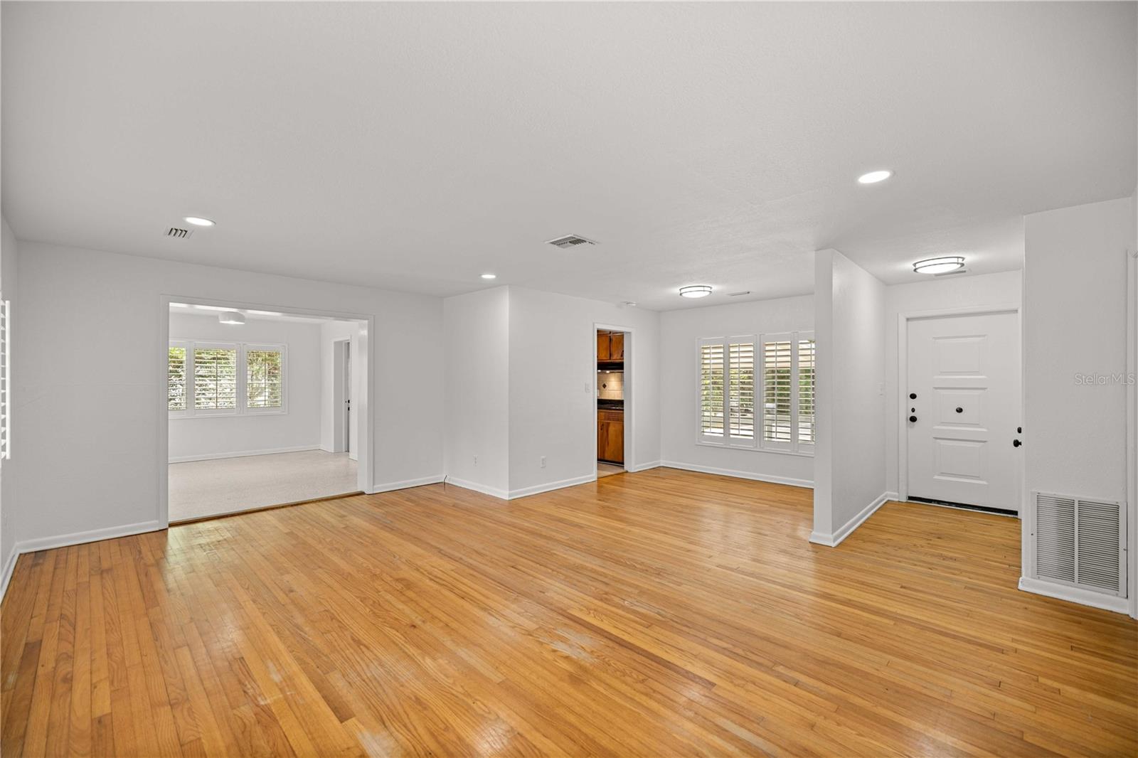 MASON MANOR - Residential