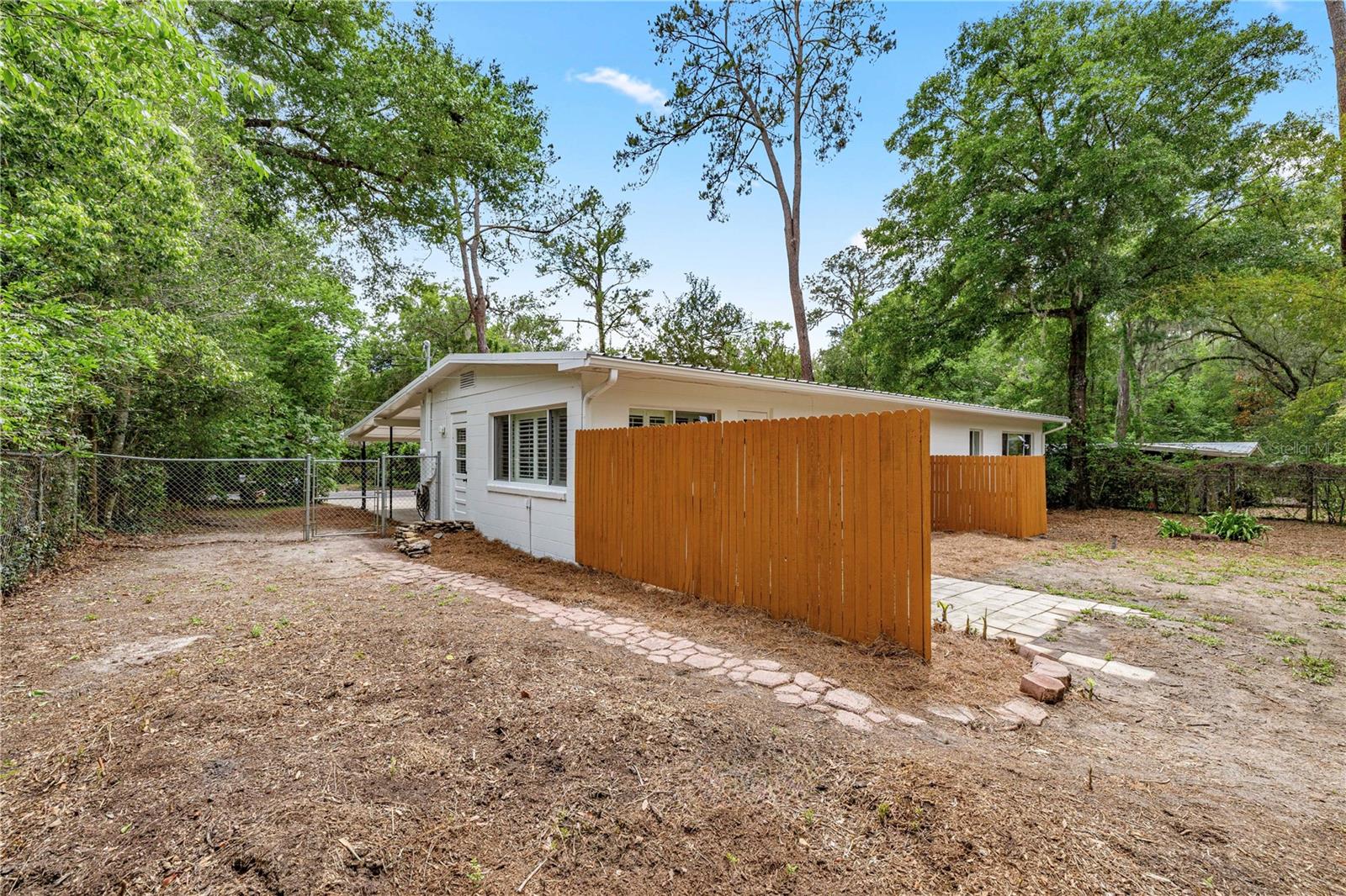 MASON MANOR - Residential