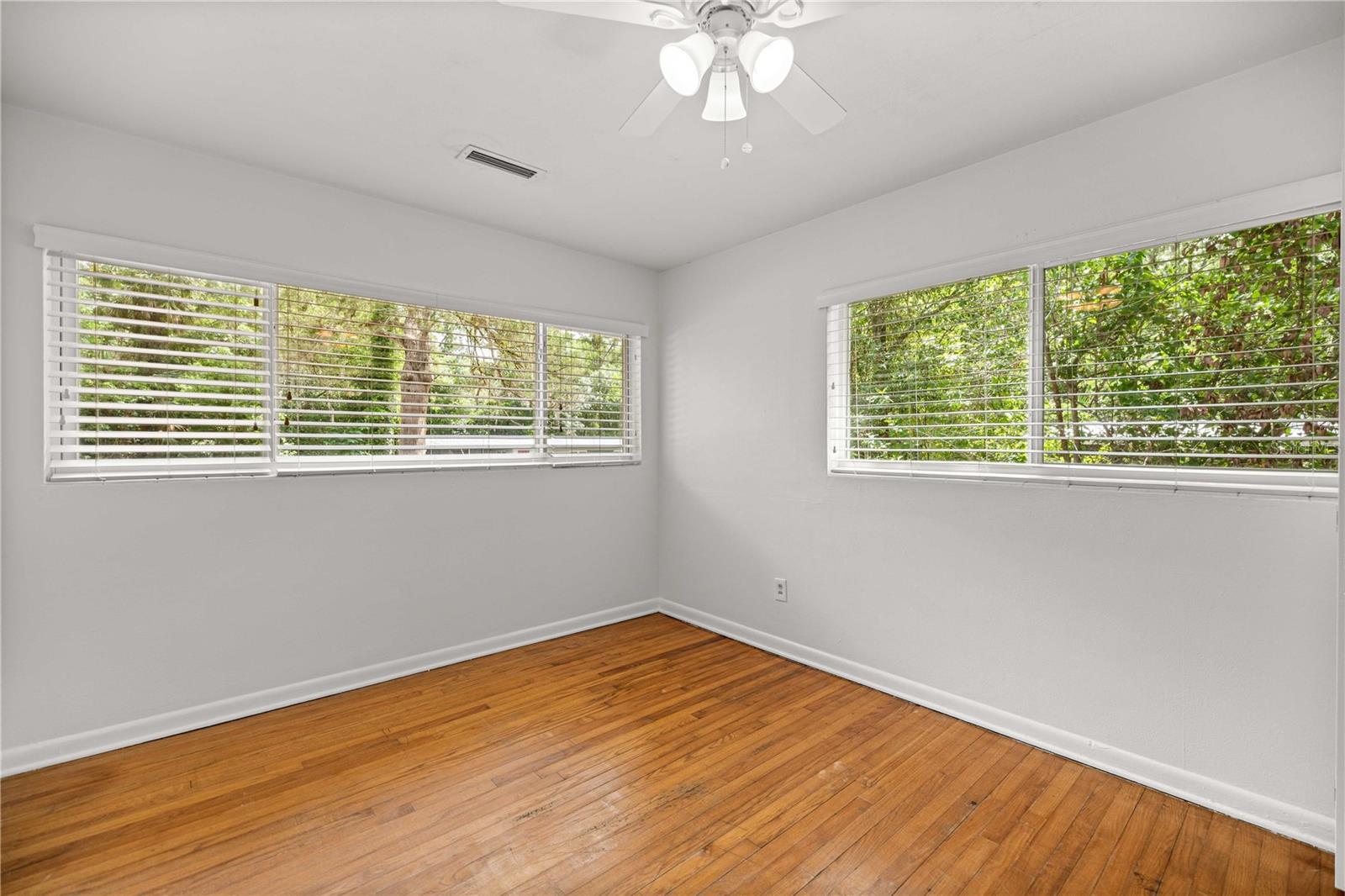 MASON MANOR - Residential
