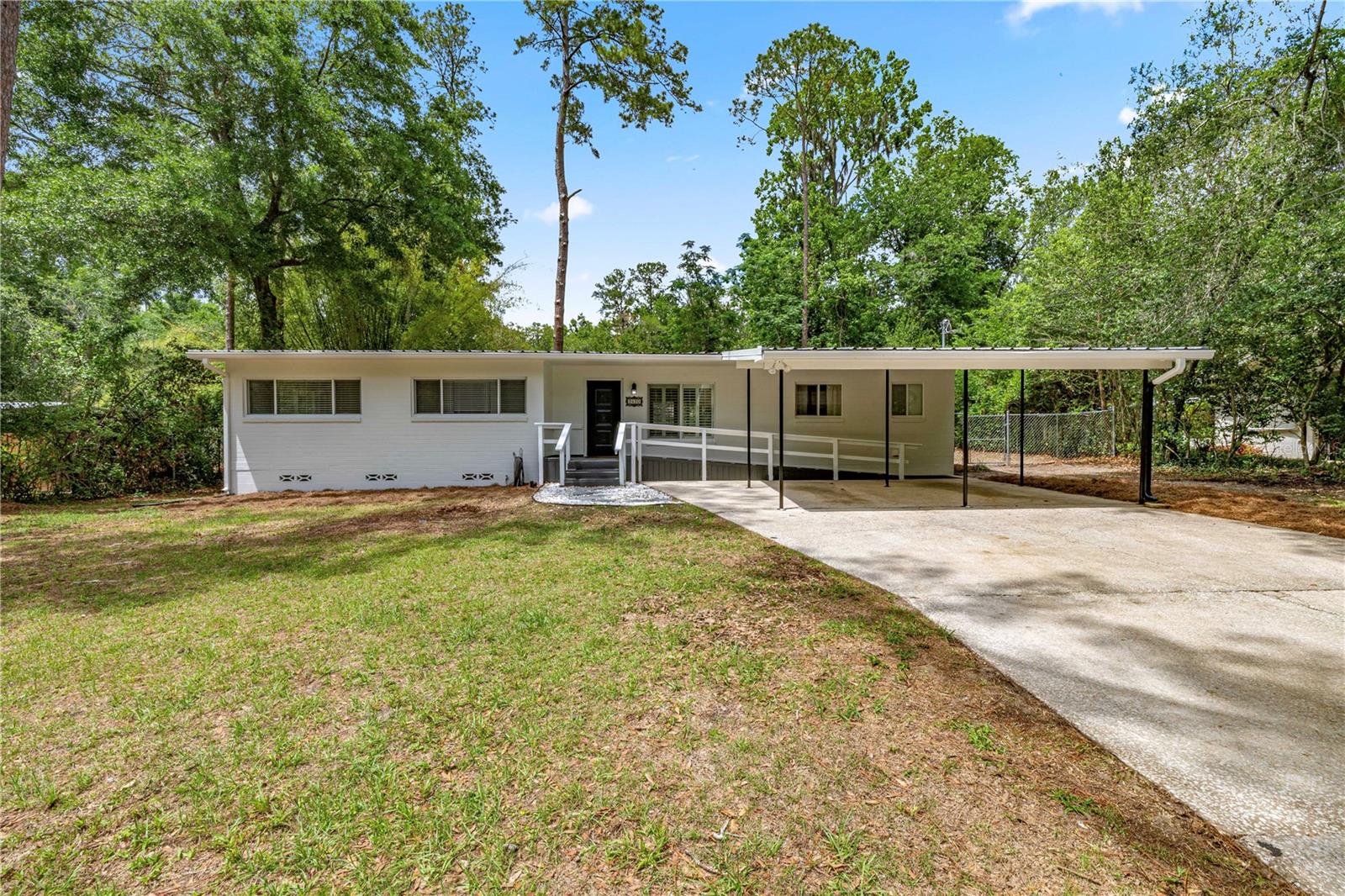 MASON MANOR - Residential