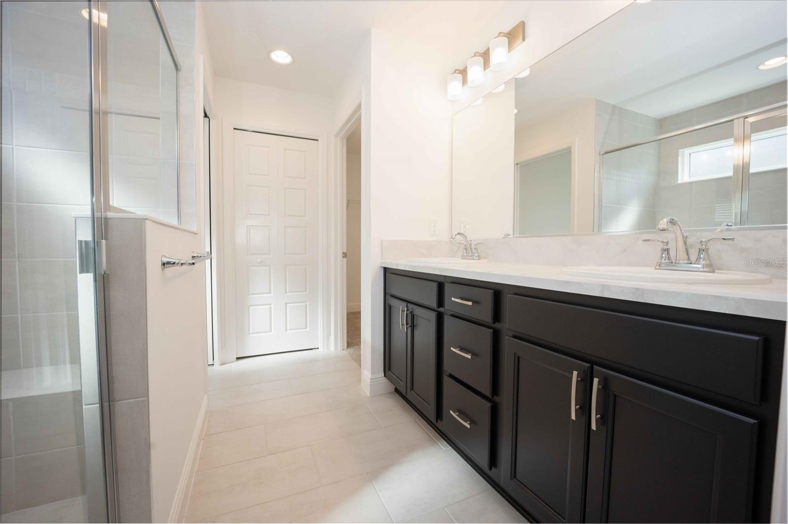 SOUTHERN OAKS UN #77 - Residential Lease