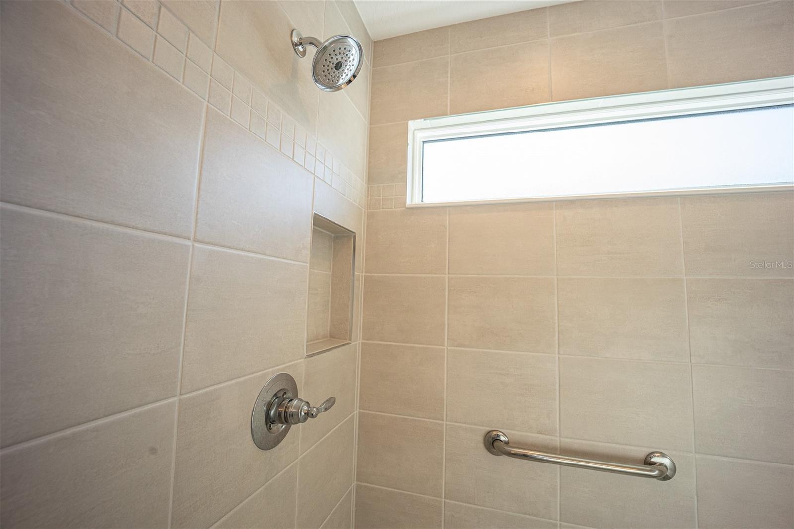 SOUTHERN OAKS UN #77 - Residential Lease