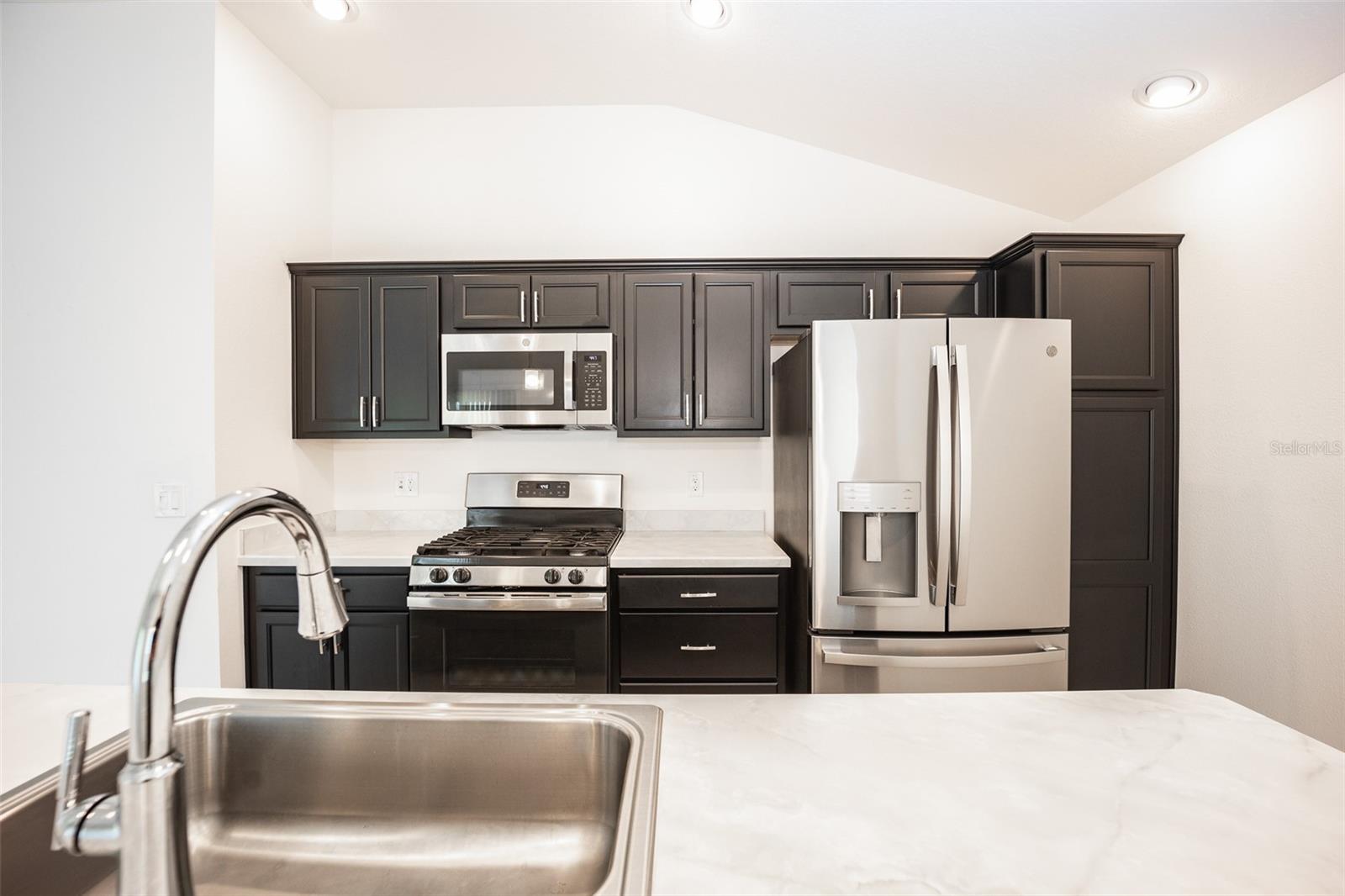 SOUTHERN OAKS UN #77 - Residential Lease