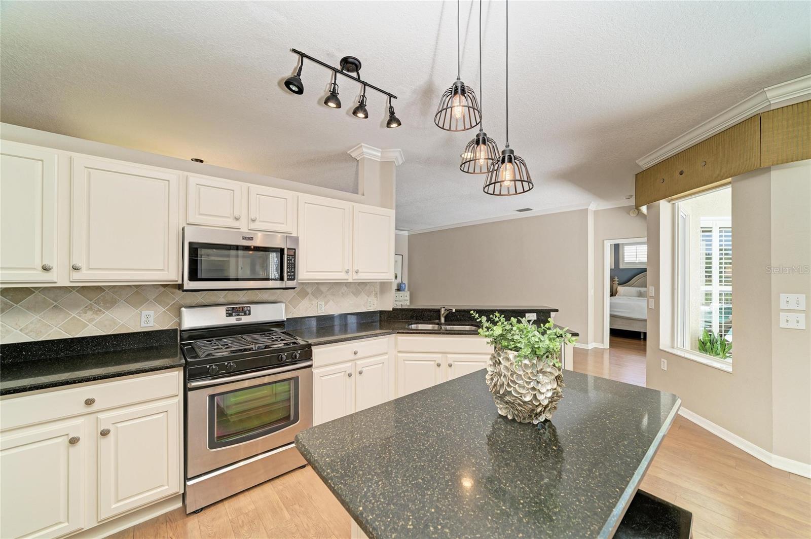 RIVERWALK VILLAGE CYPRESS BANKS SP H - Residential
