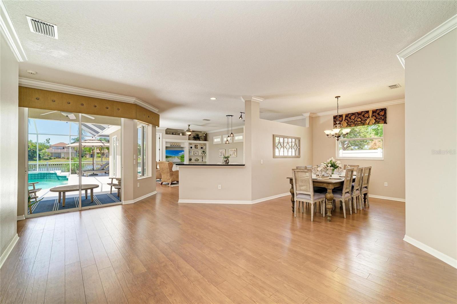 RIVERWALK VILLAGE CYPRESS BANKS SP H - Residential