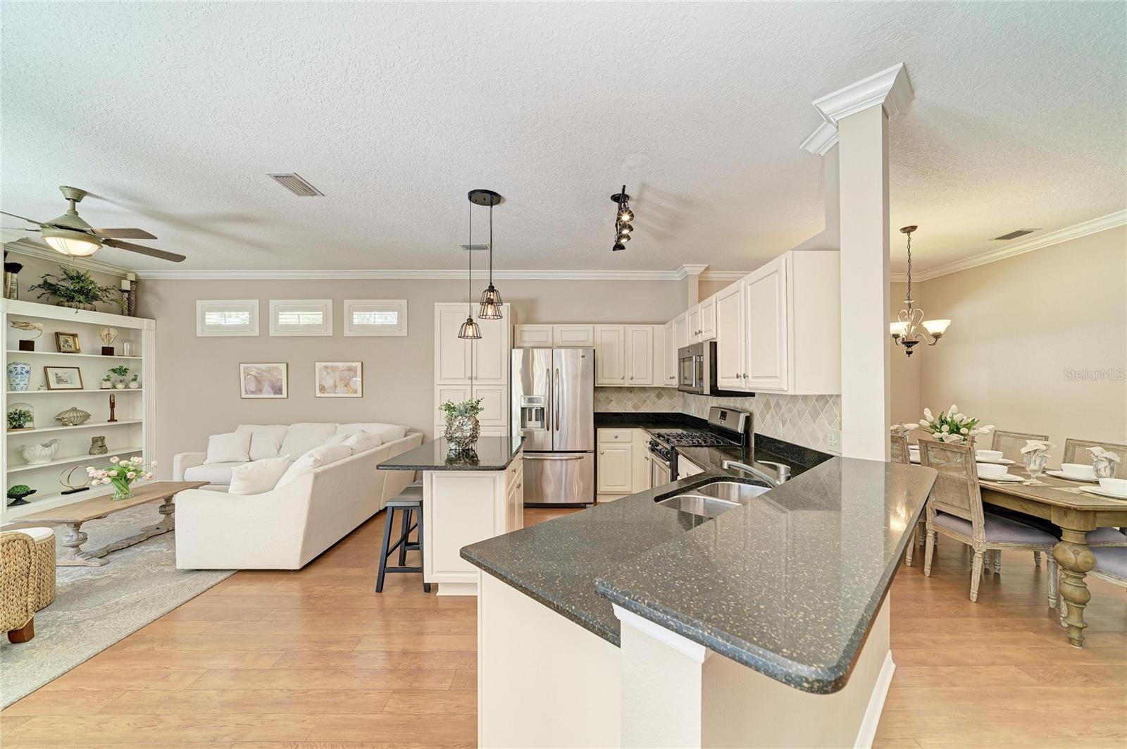 RIVERWALK VILLAGE CYPRESS BANKS SP H - Residential