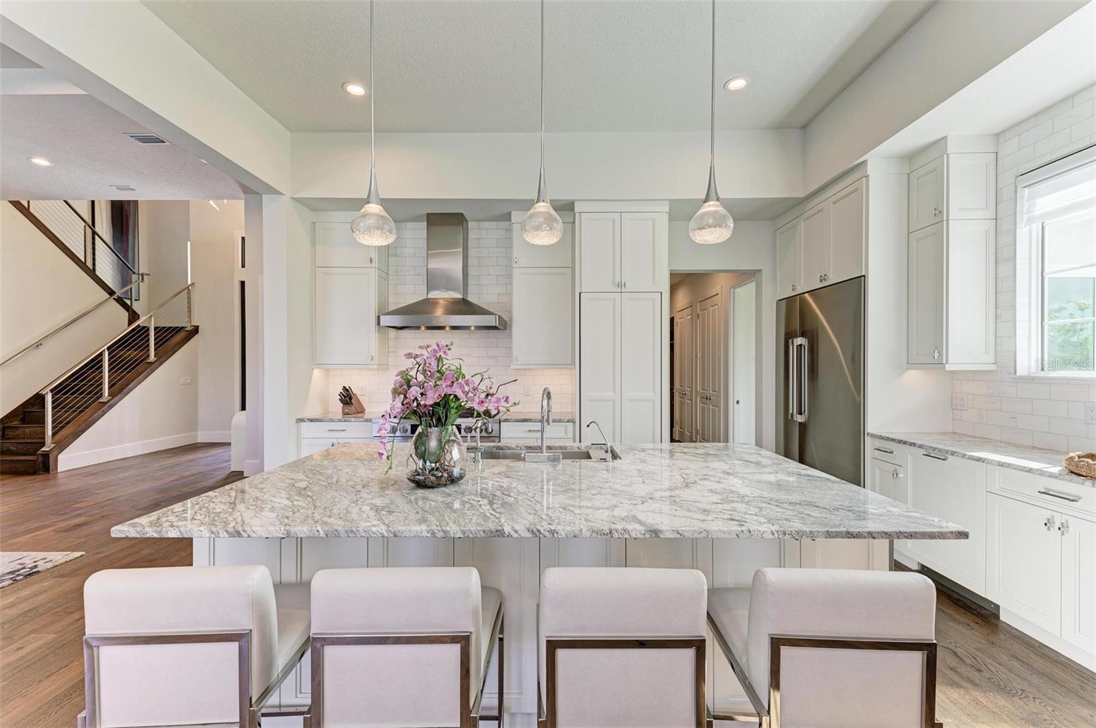 FOUNDERS CLUB - Residential