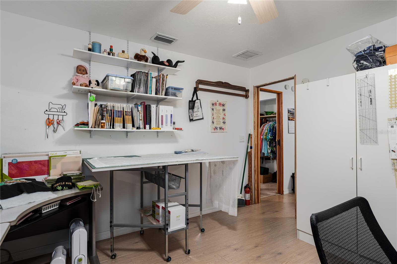 OAK MANOR - Residential