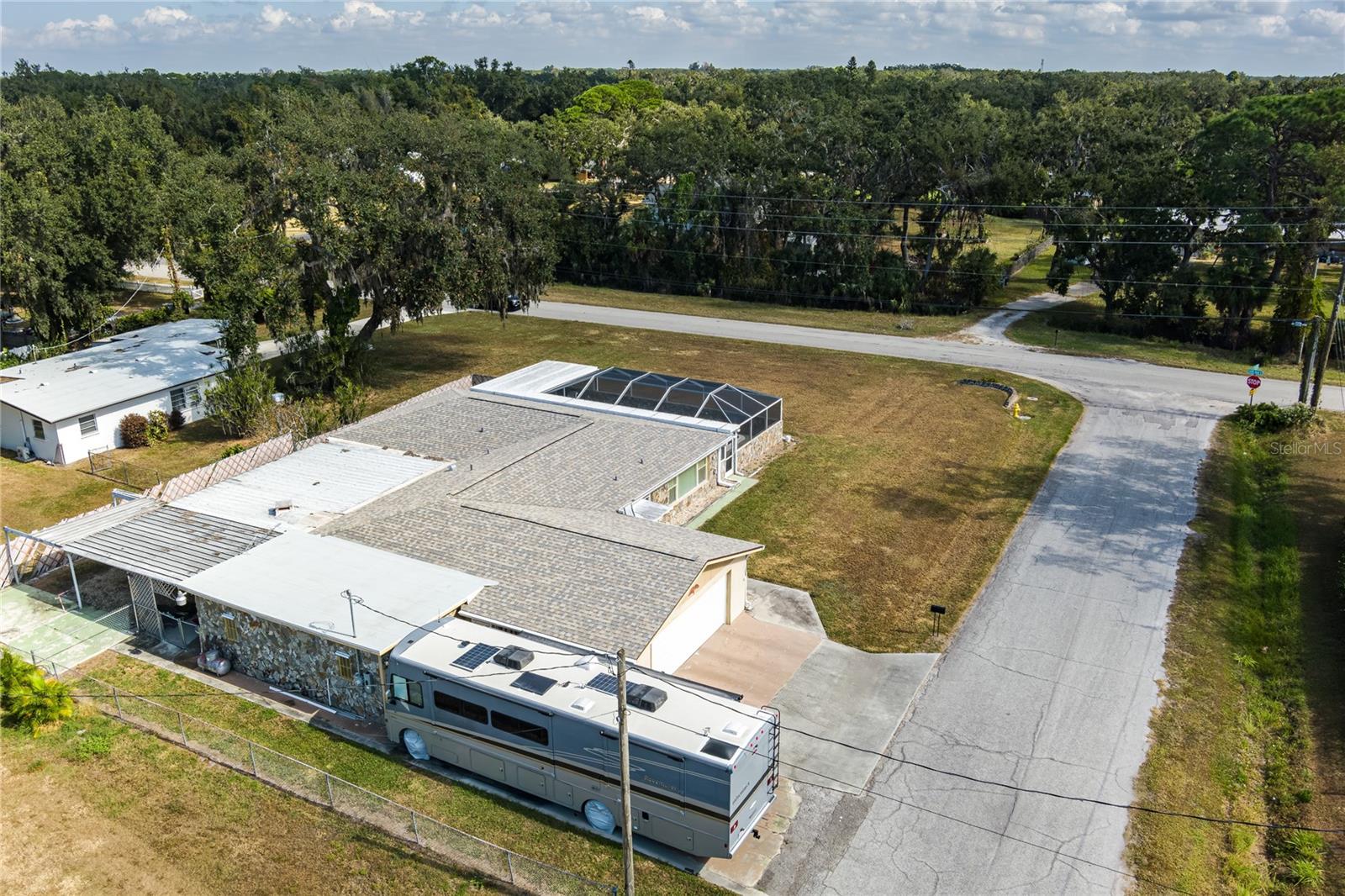 OAK MANOR - Residential