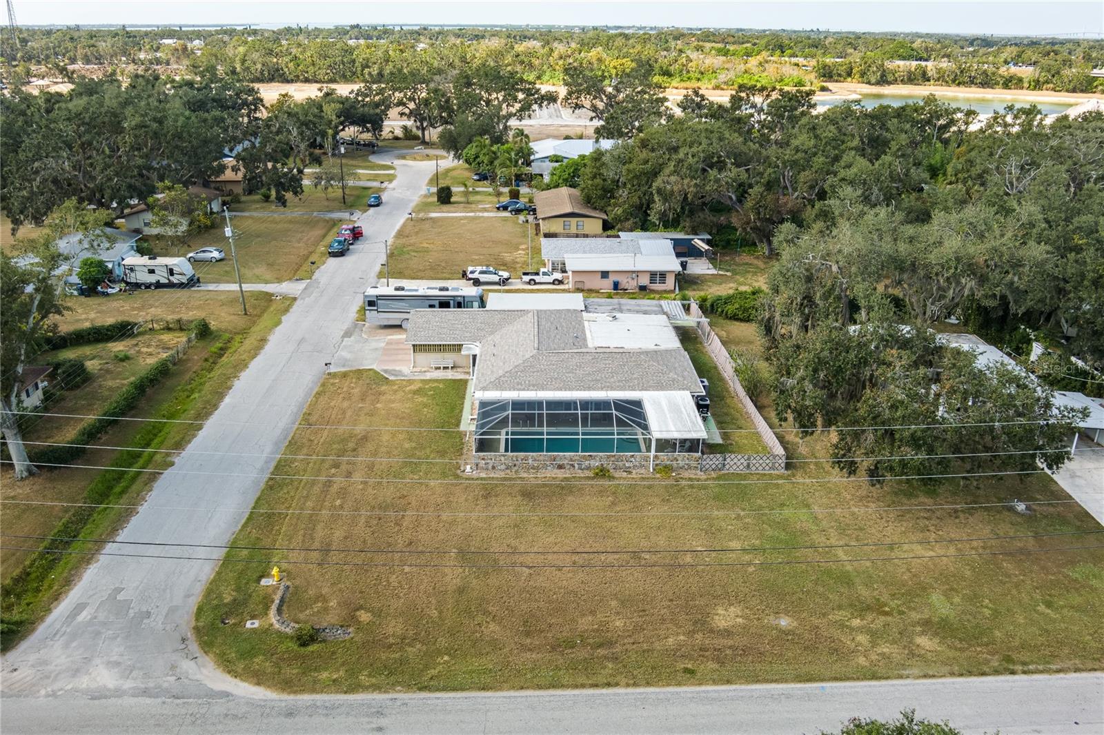 OAK MANOR - Residential