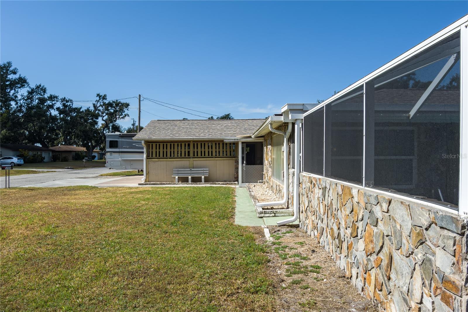 OAK MANOR - Residential