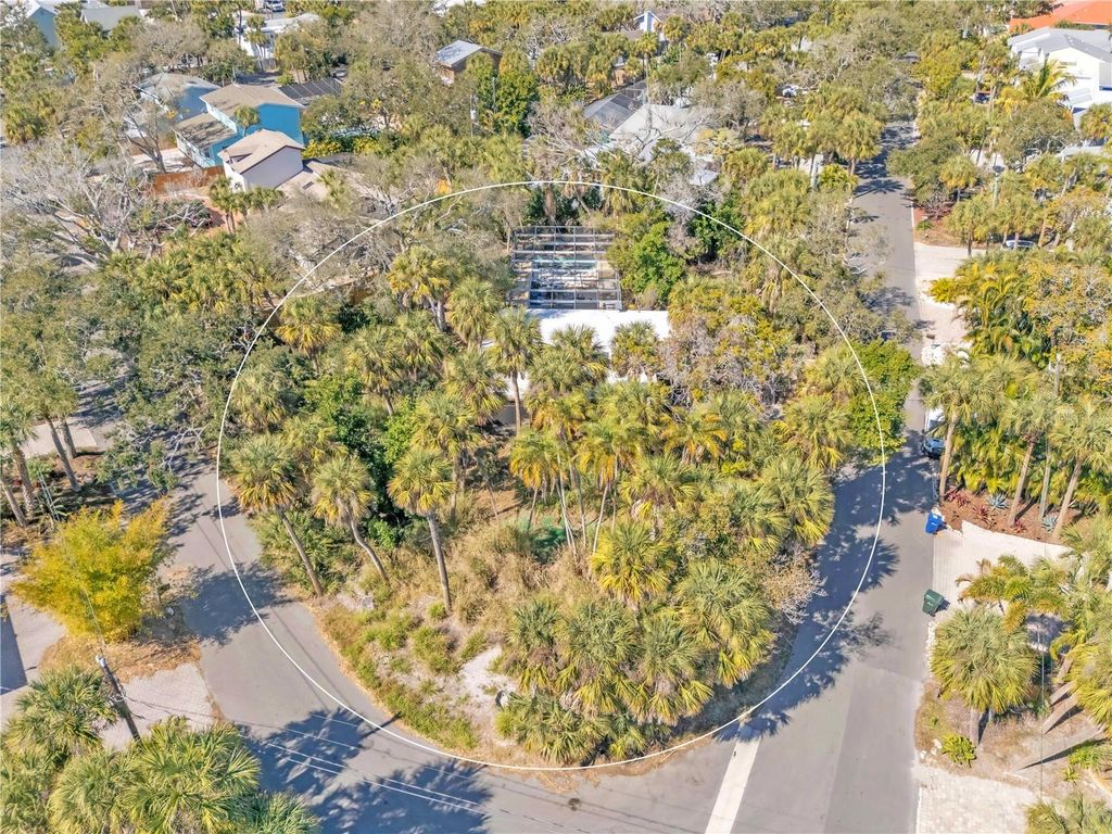 Photo of 5144 Oxford Drive, Sarasota, FL 34242 (MLS # A4681699)