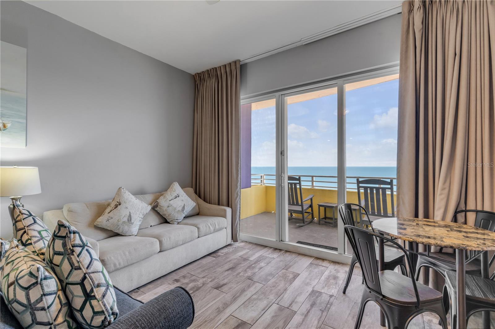 OCEAN WALK 01 DB CONDO - Residential