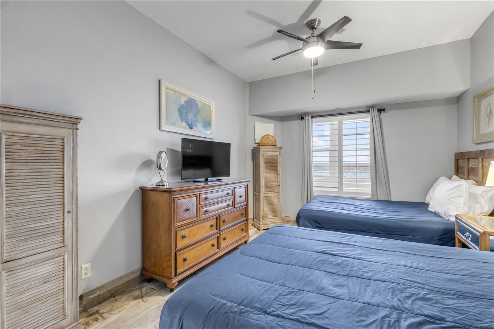 OCEAN WALK 01 DB CONDO - Residential