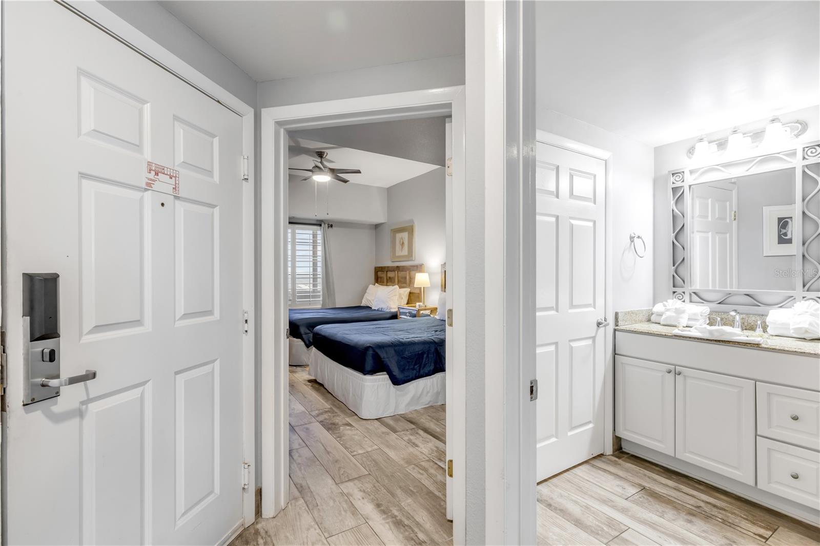 OCEAN WALK 01 DB CONDO - Residential