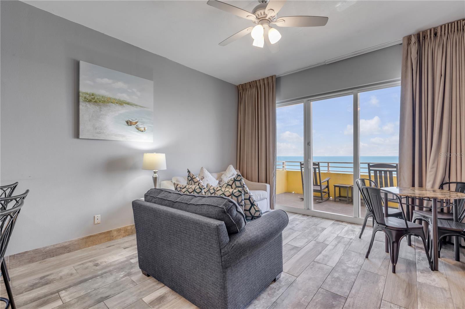 OCEAN WALK 01 DB CONDO - Residential