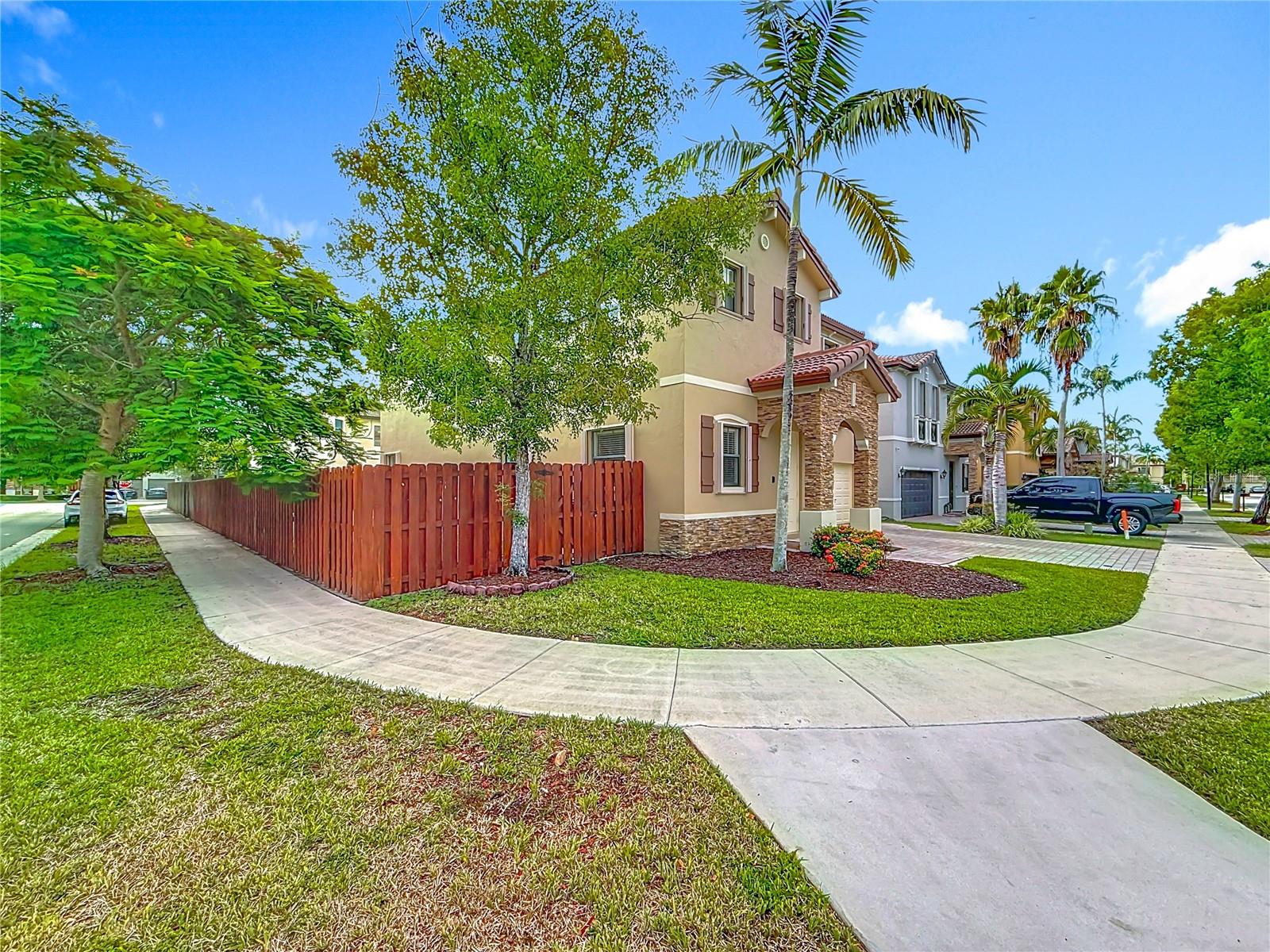 SILVER PALM EAST Z2 G3 L3 & S - Residential