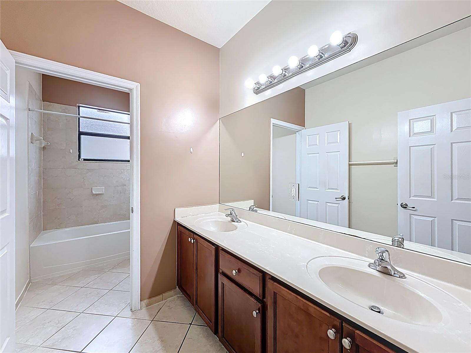 SILVER PALM EAST Z2 G3 L3 & S - Residential