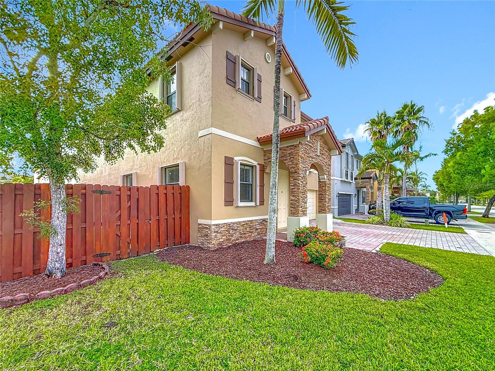 SILVER PALM EAST Z2 G3 L3 & S - Residential