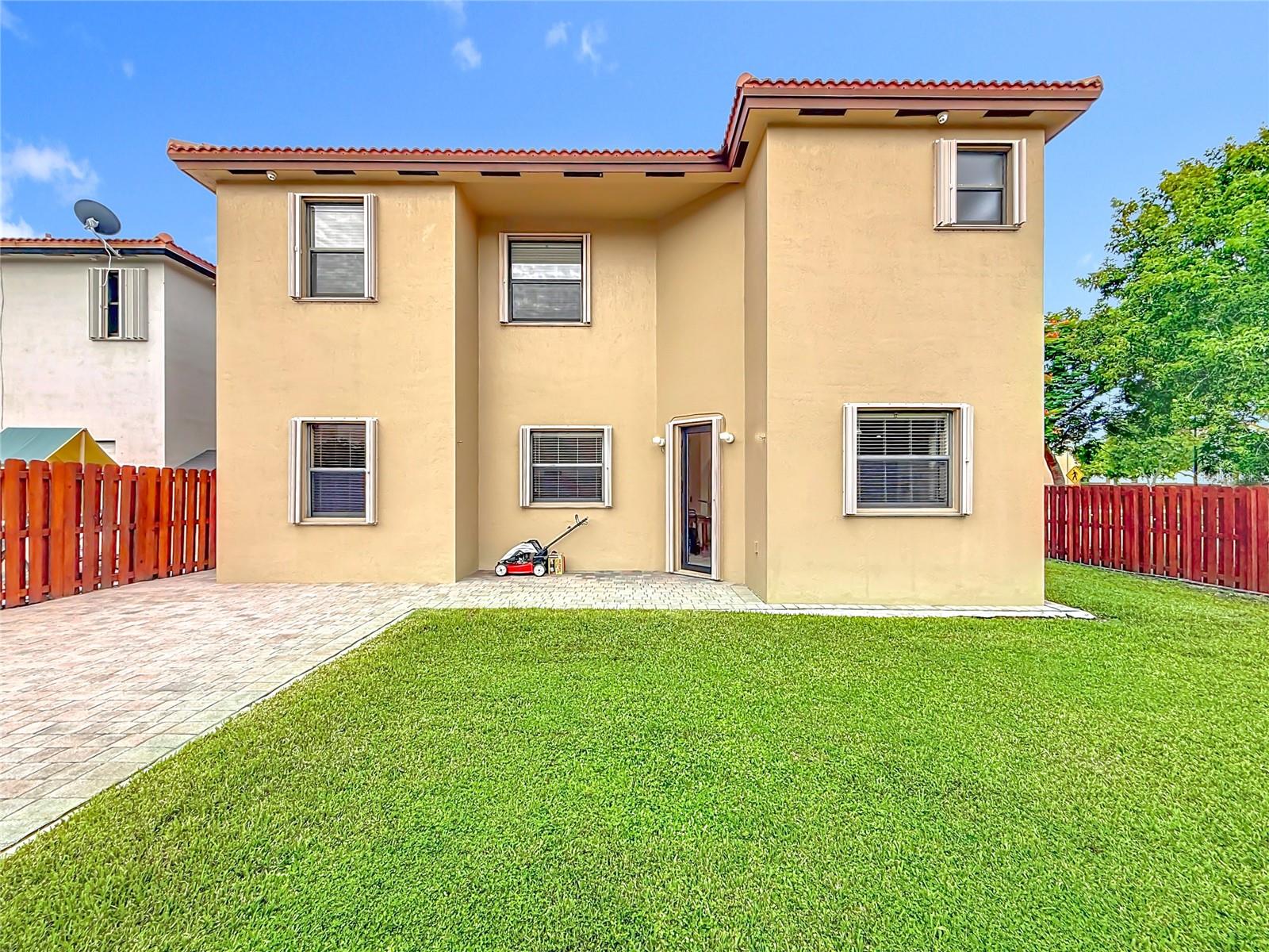 SILVER PALM EAST Z2 G3 L3 & S - Residential