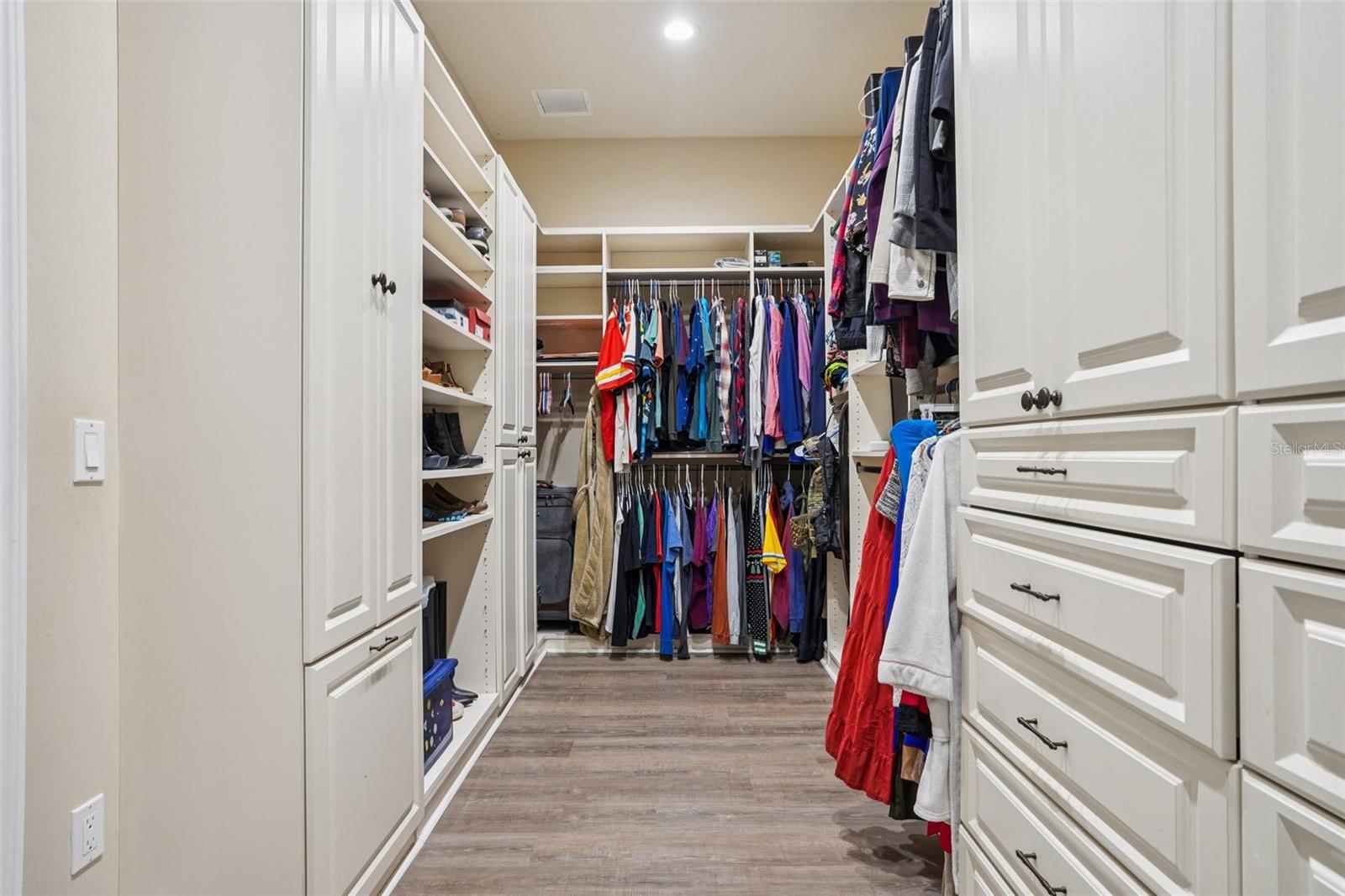 SPRINGS WILLOW RUN SEC THE - Residential