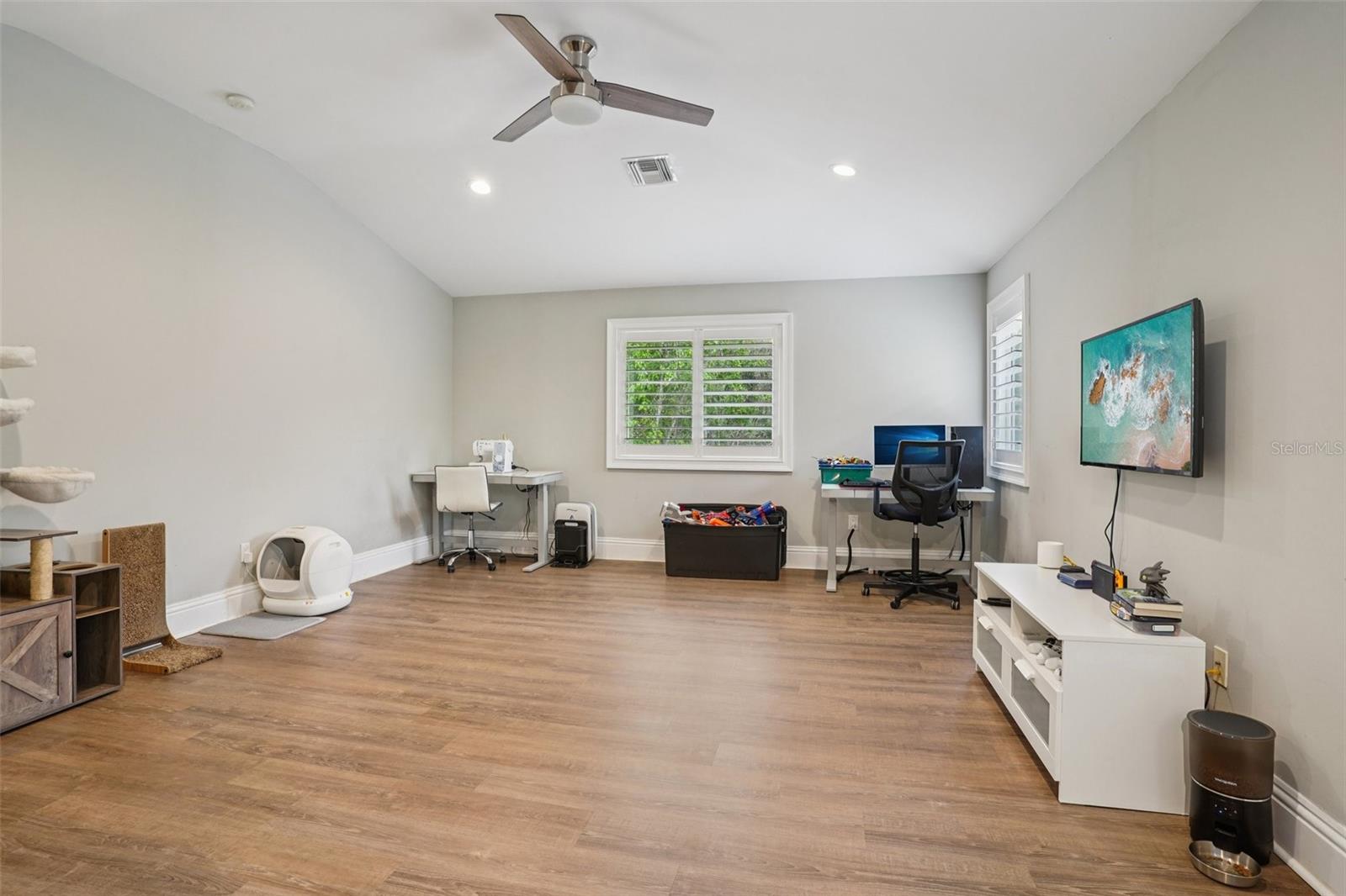 SPRINGS WILLOW RUN SEC THE - Residential