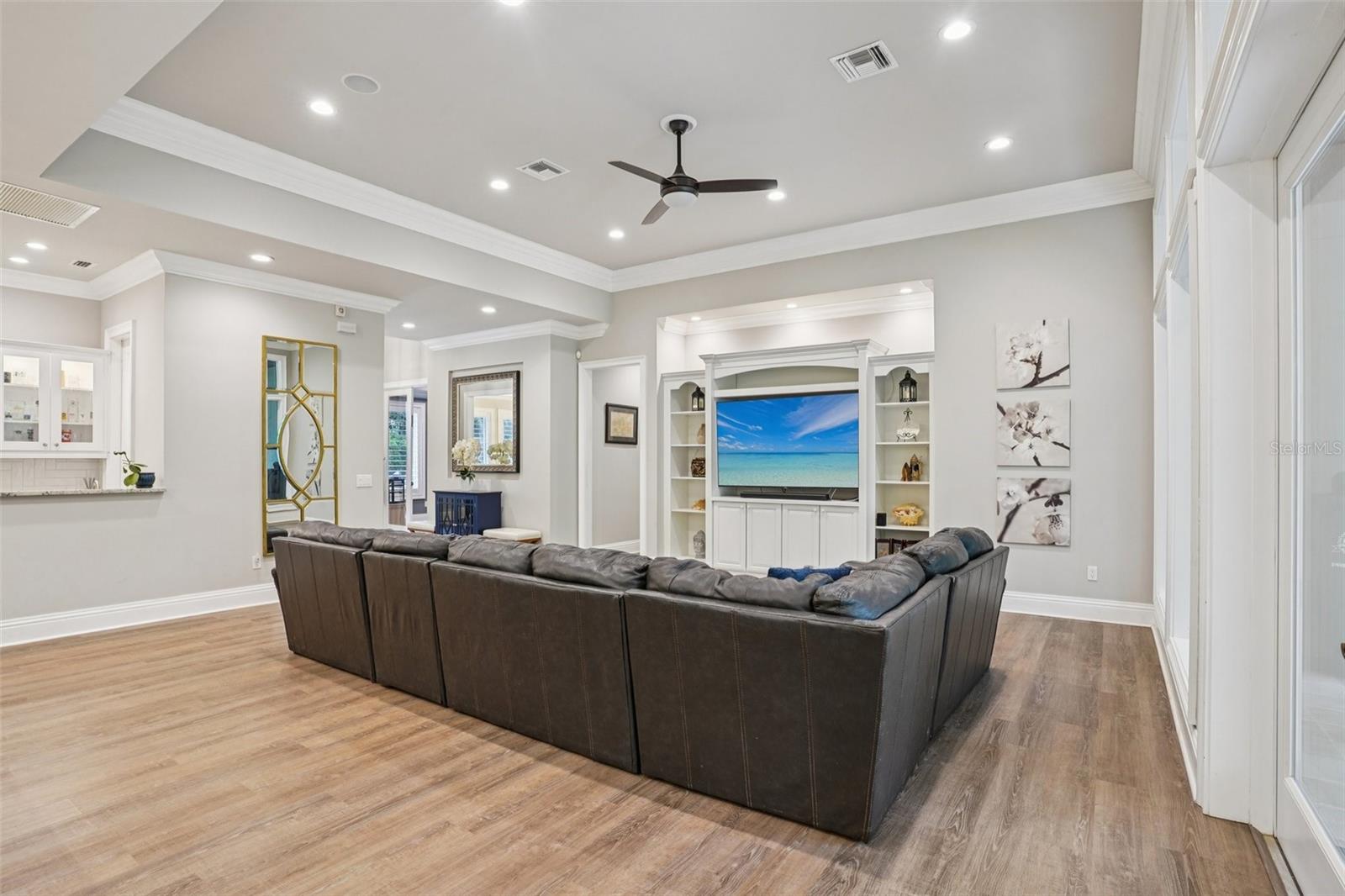 SPRINGS WILLOW RUN SEC THE - Residential