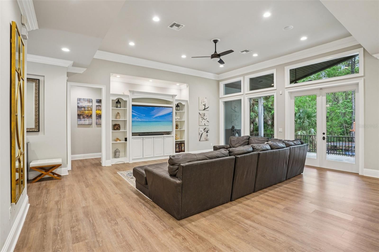 SPRINGS WILLOW RUN SEC THE - Residential