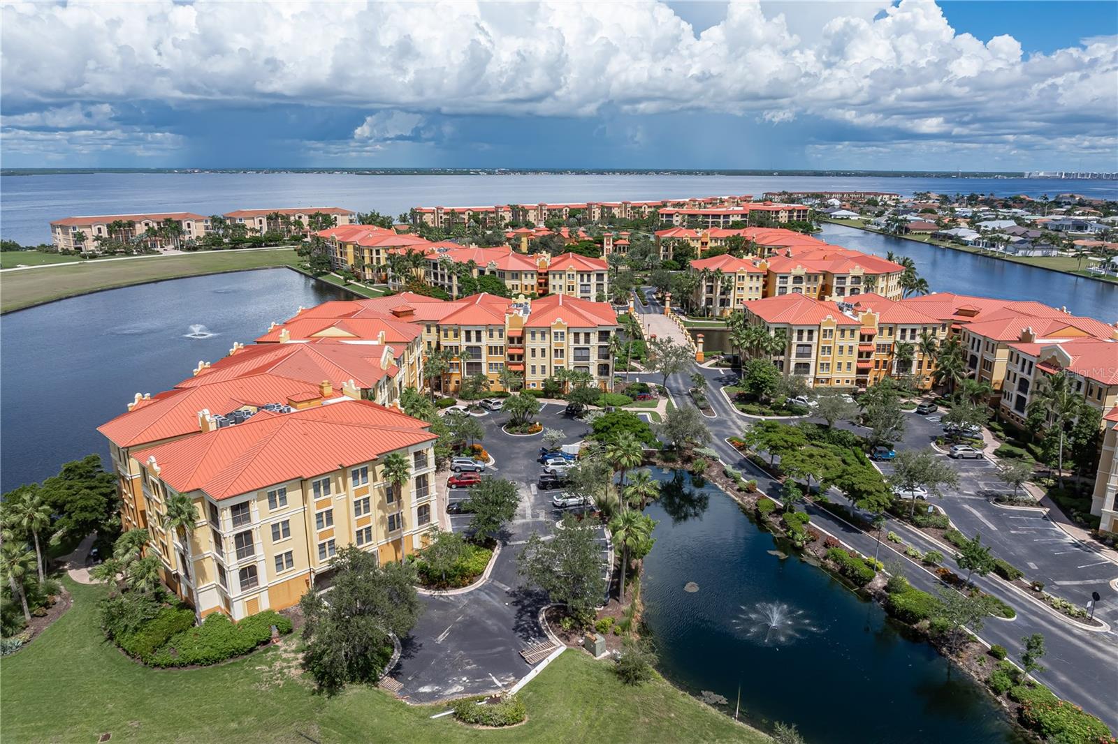 BOCA LAGO/VIVANTE V - Residential