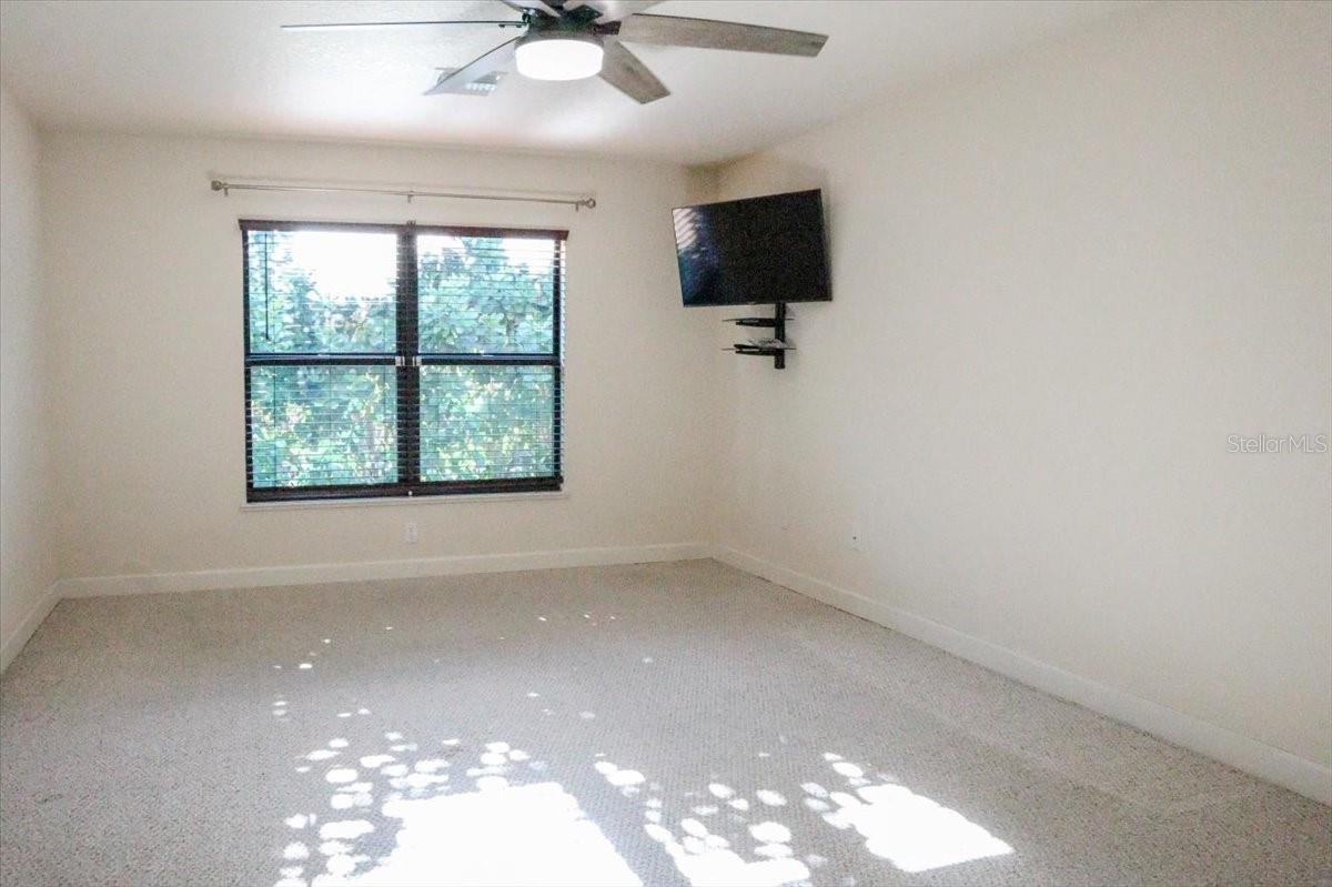 SPANISH LAKES FAIRWAYS LEASEHOLD ESTATES - Residential