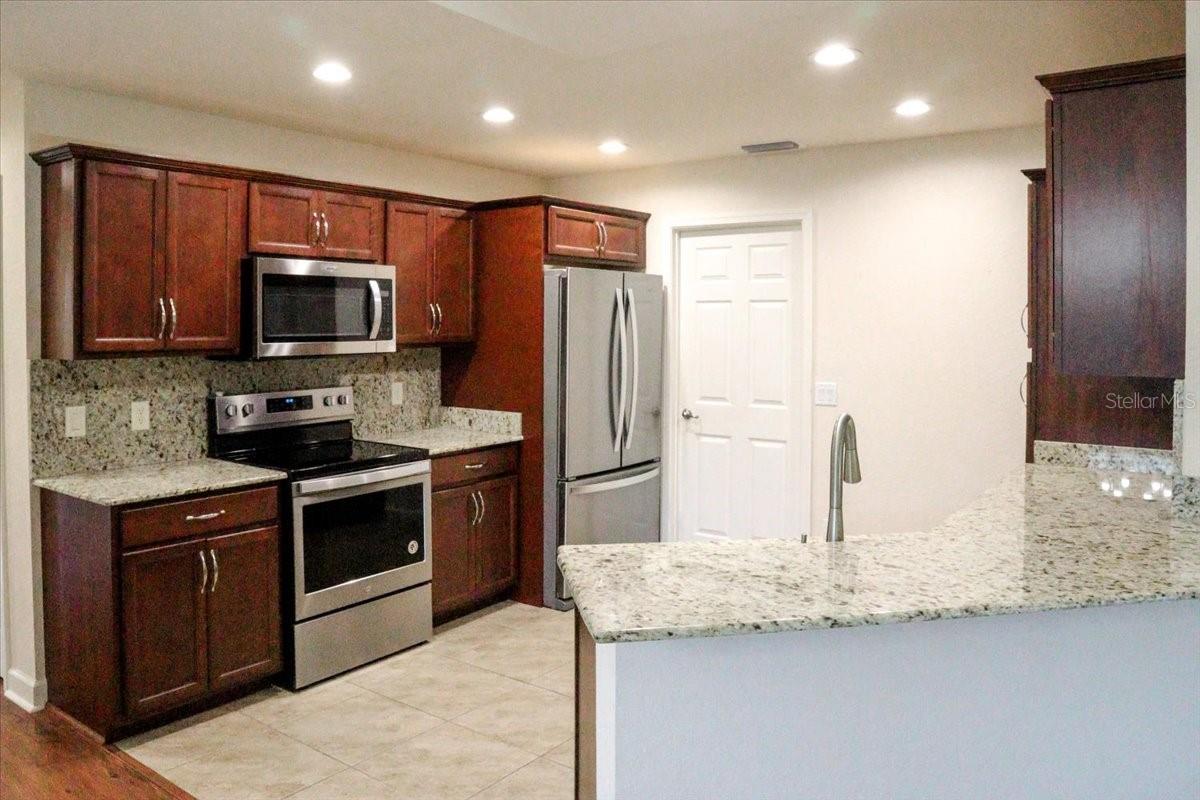 SPANISH LAKES FAIRWAYS LEASEHOLD ESTATES - Residential