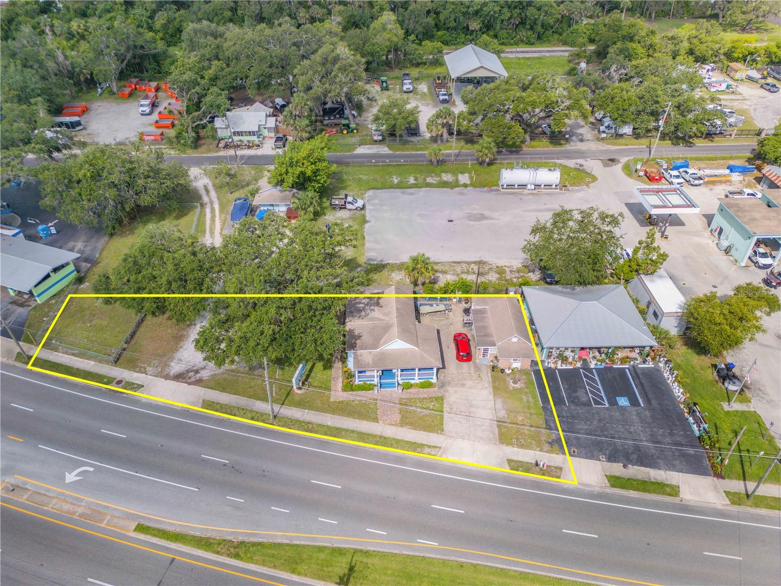Prime locations on US-1 and Dora St., this parcel is zoned B-3, Highway Service Business, offering excellent visibility and accessibility for a wide range of commercial uses. Located within the U.S.-1 Special Parking District, the property provides added flexibility for future development. Five parcels being sold together to maximize potential for development (744140010050, 744140010070, 744140010080, 527 Dora St.: 7441-40-01-0190, and 529 Dora St.: 7441-40-01-0180). Please note, the buildings on the properties may not be entered. These parcels combined serve as a unique opportunity for large-scale investment or expansion.