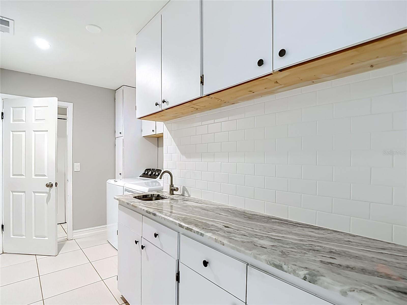 NORTHDALE SEC F UNIT 1 - Residential