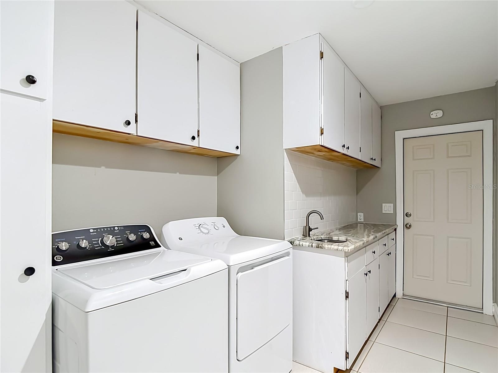 NORTHDALE SEC F UNIT 1 - Residential