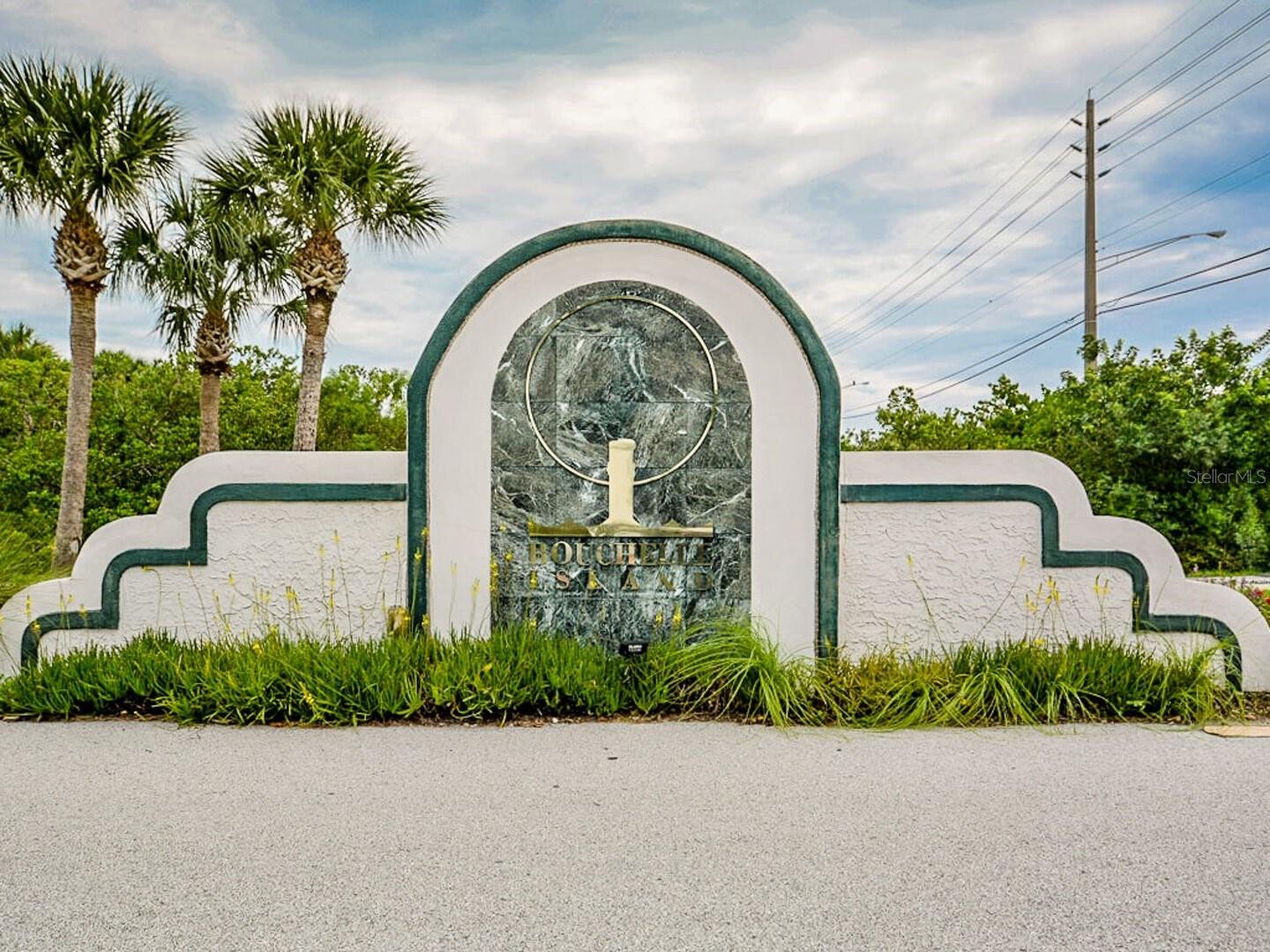 BOUCHELLE ISLAND XXX BLDG 104 - Residential