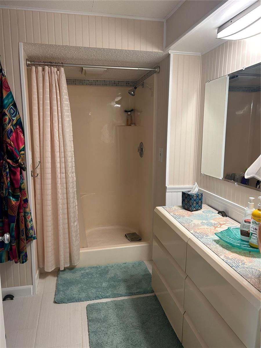 TRI-PAR ESTATES - Residential