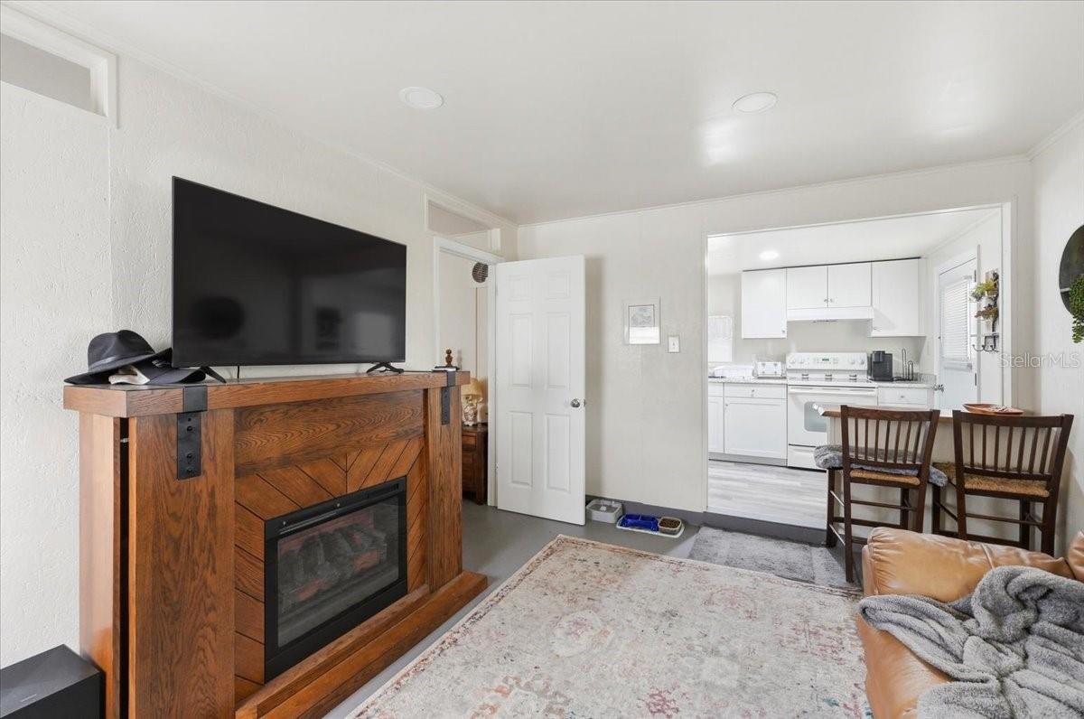 NO SUBDIVISION - Residential