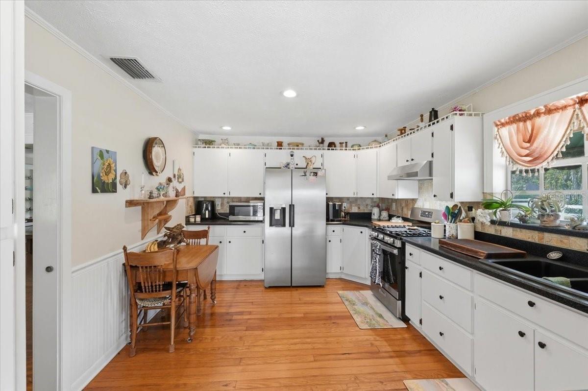 NO SUBDIVISION - Residential