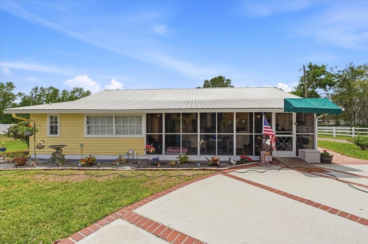 NO SUBDIVISION - Residential